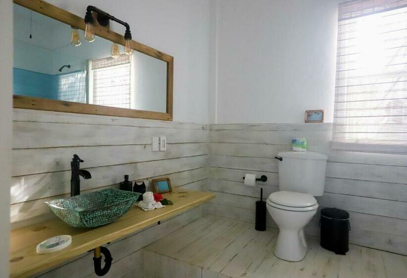 إستوديو سوبيريور, Tree Tops