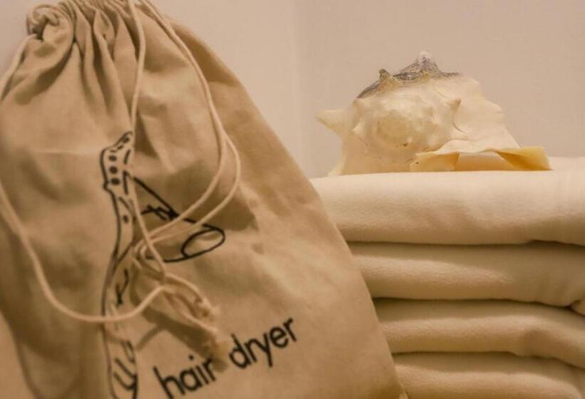 غرفة قياسية, Tree Tops