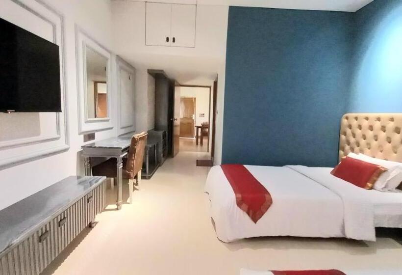 سوئیت رویال, White Orchid