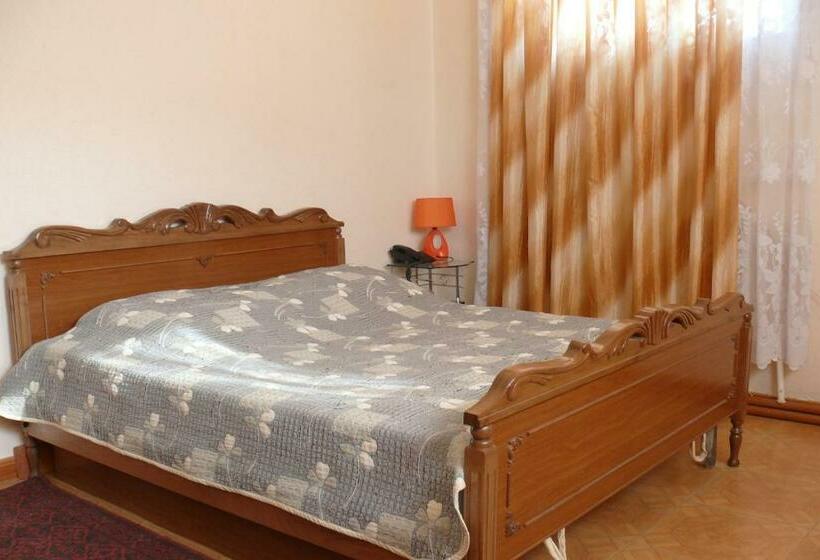 اتاق استاندارد, Erazank