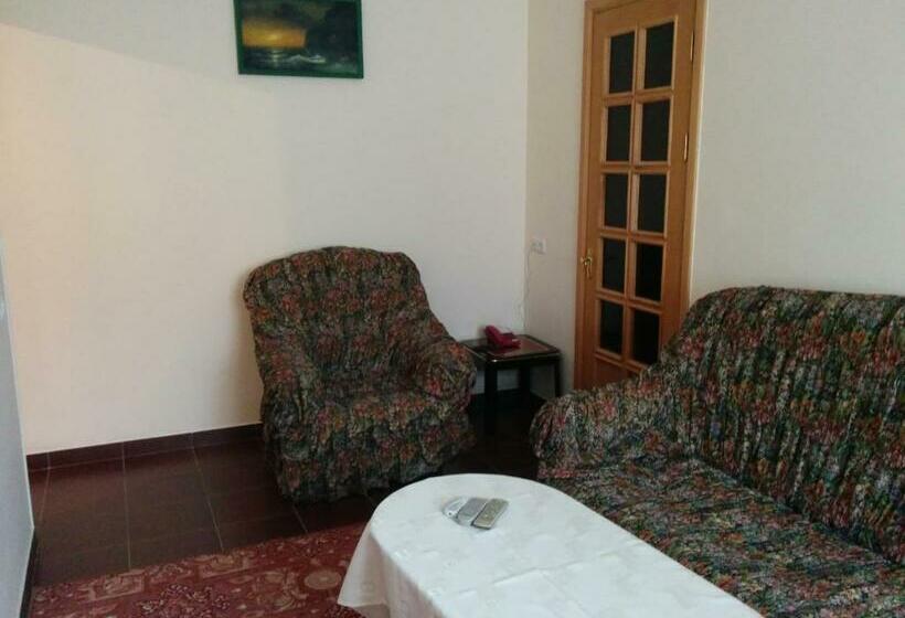 سوئیت 2 خوابه, Erazank