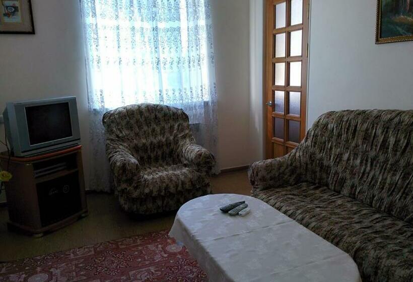 سوئیت 2 خوابه, Erazank