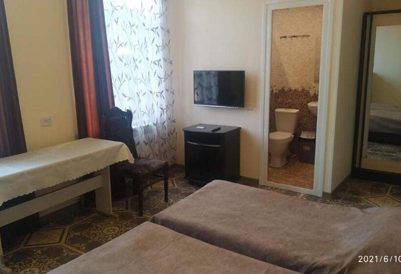 اتاق استاندارد, Erazank