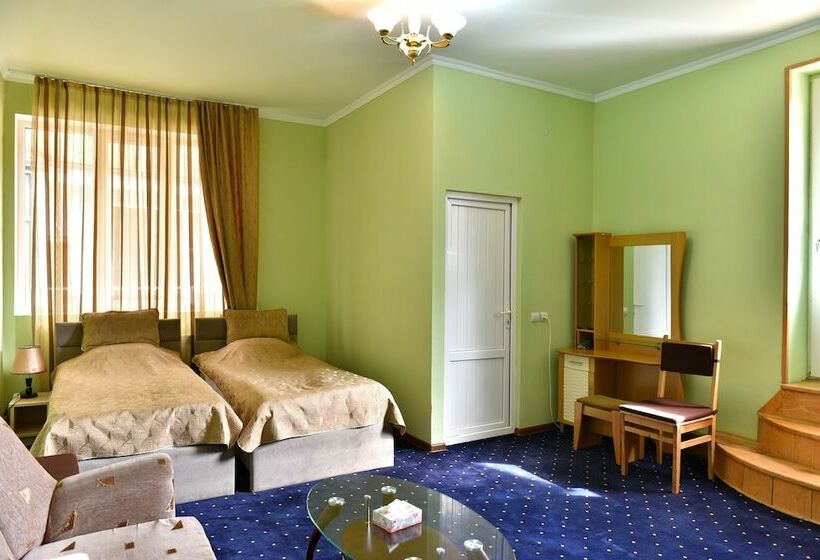 高级大房间, Greenwood