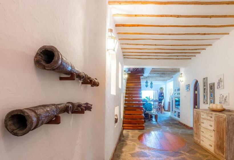 1 Bedroom Penthouse Apartment, Waterlovers Beach Resort