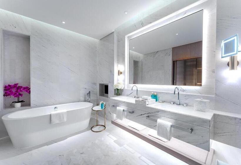سوئیت 2 خوابه, Five Luxe