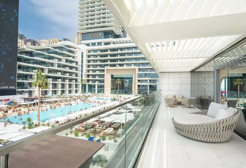 3 Bedroom Suite
