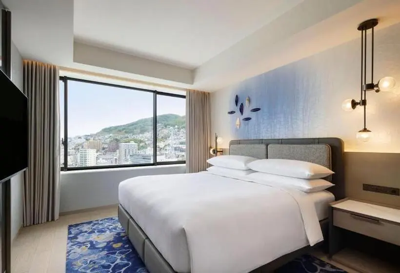 Club Room King Bed, Nagasaki Marriott