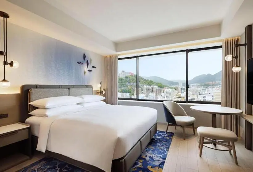 Deluxe-huone King-vuode Kaupunkinäkymä, Nagasaki Marriott