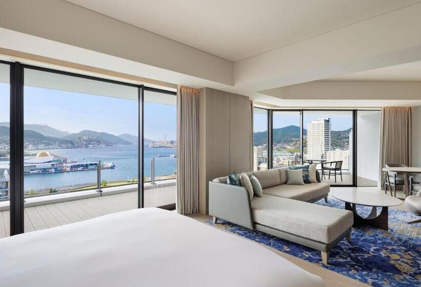 클럽 스위트, Nagasaki Marriott