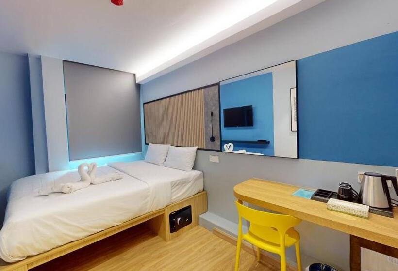 キングサイズベッドのスーペリアルーム, Blue Lagoon Hotel @ Bandar Sunway