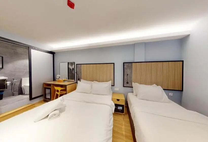 اتاق لوکس خانوادگی, Blue Lagoon Hotel @ Bandar Sunway
