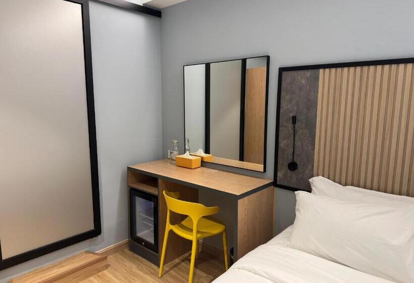 Семейный Номер Deluxe, Blue Lagoon Hotel @ Bandar Sunway