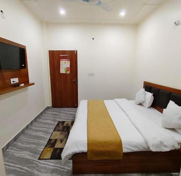 标准间, Maa Kaila Dham Near Prem Mandir Vrindavan