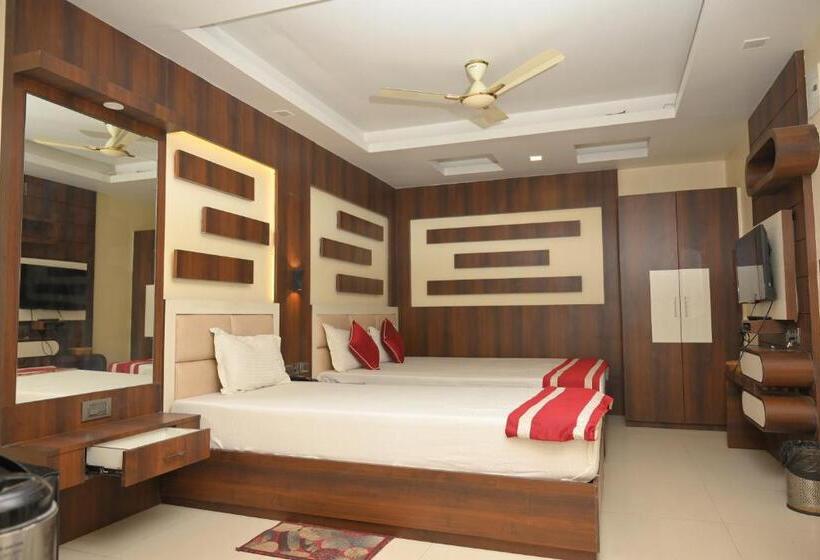 Трехместный Номер Deluxe, Mayuri