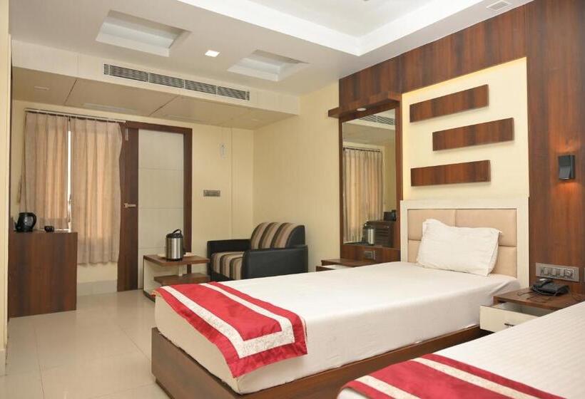 Трехместный Номер Deluxe, Mayuri