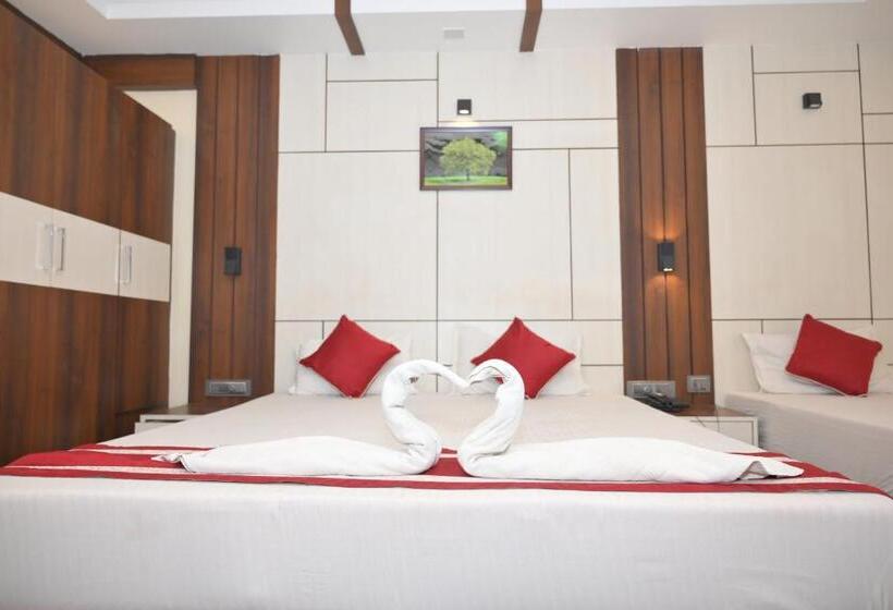 디럭스 트리플 룸, Mayuri