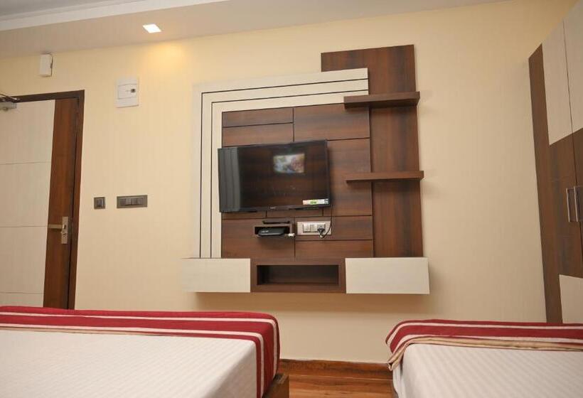 Трехместный Номер Deluxe, Mayuri