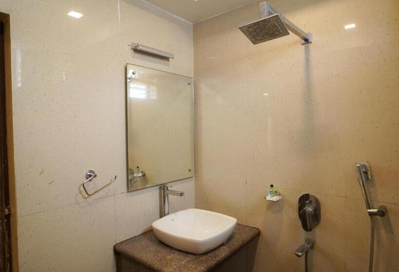 Четырехместный Номер Стандарт, Mayuri