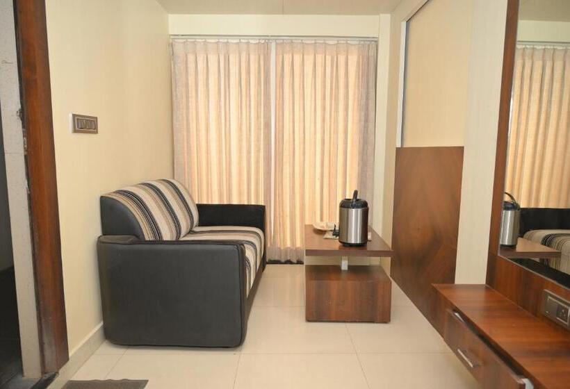 غرفة ديلوكس سرير كينج, Mayuri