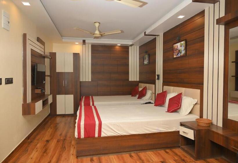 Четырехместный Номер Стандарт, Mayuri