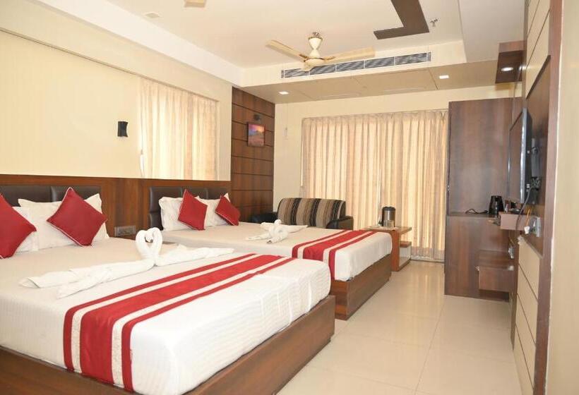 Четырехместный Номер Стандарт, Mayuri