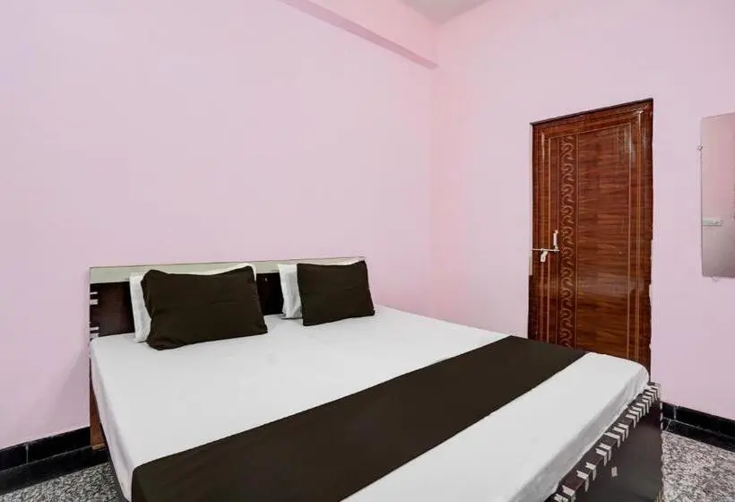 トリプルクラシックルーム, Oyo Flagship Hotel Radhe Inn