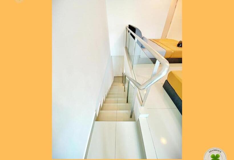 标准工作室, Pacific Tower Petaling Jaya By Shamrock