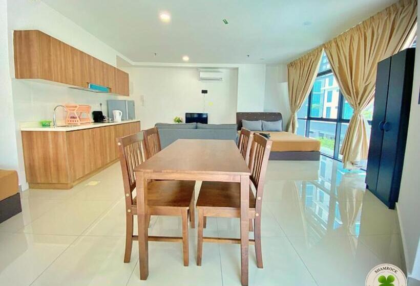 高级工作室, Pacific Tower Petaling Jaya By Shamrock