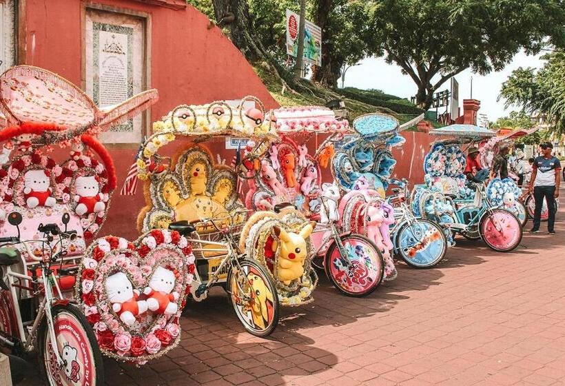 Standard Studio, The Straits Suite Cosy Twin 518