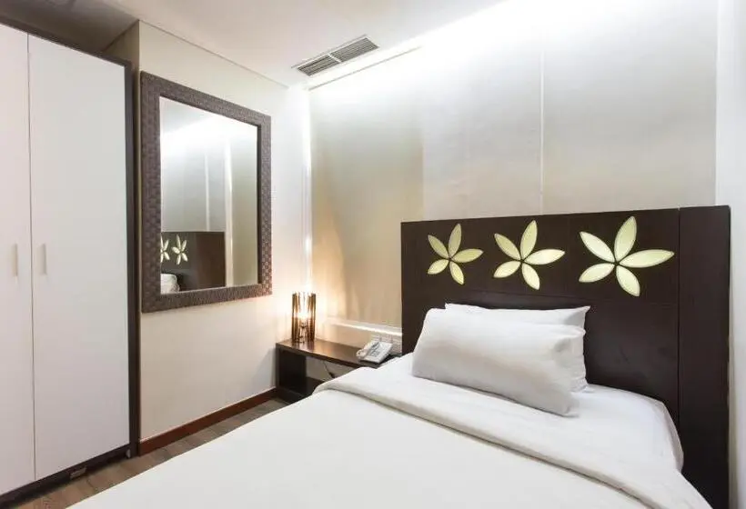 スイート, Amartahills Hotel And Resort