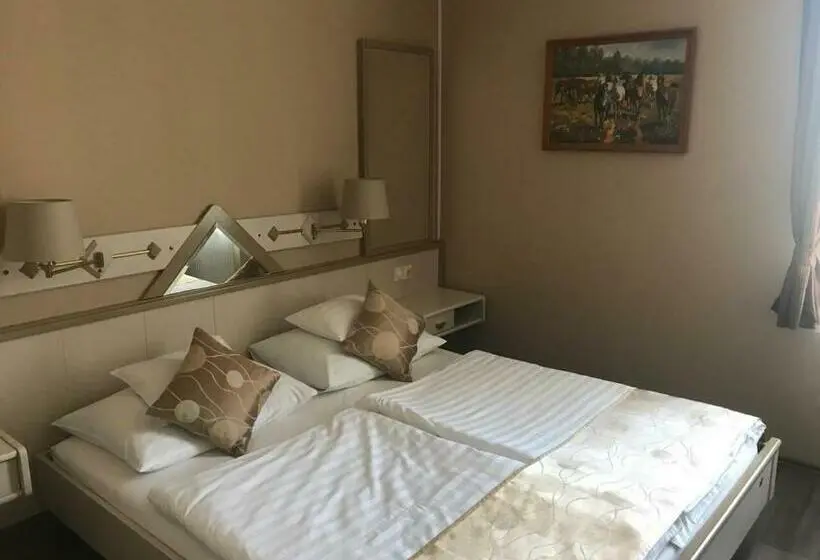 スタンダードルーム, Gőzmalom étterem és Panzió