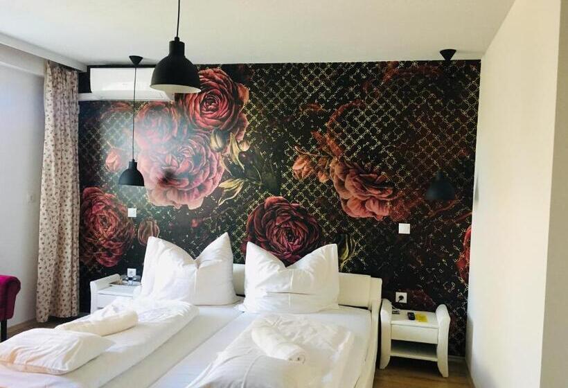 غرفة ديلوكس مزودة بشرفة, éjjelibagoly Vendégház