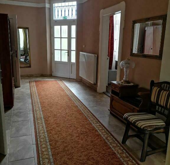 Люкс Вид на Город, Kakukk Panzió