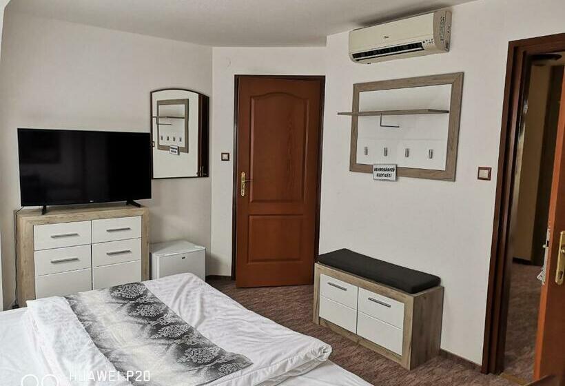 Номер Economy, Kakukk Panzió