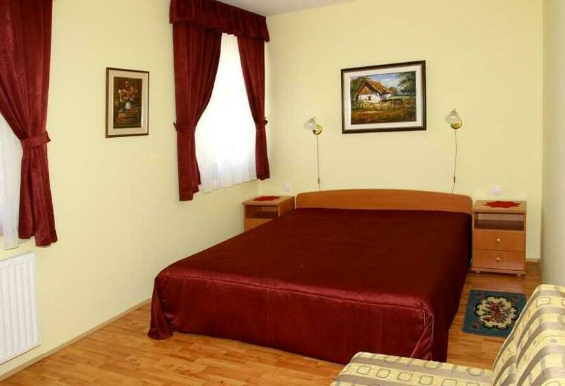 标准间, Pihenőkereszt Panzió