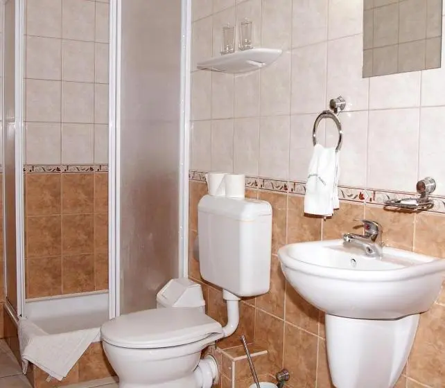 Standard Yhden Hengen Huone, Pihenőkereszt Panzió