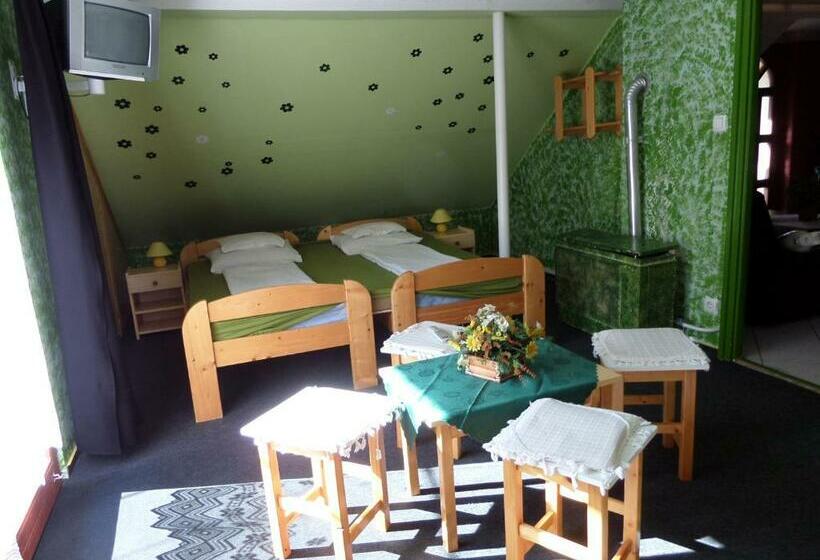 スタンダード４人部屋, Táltos Vendégház