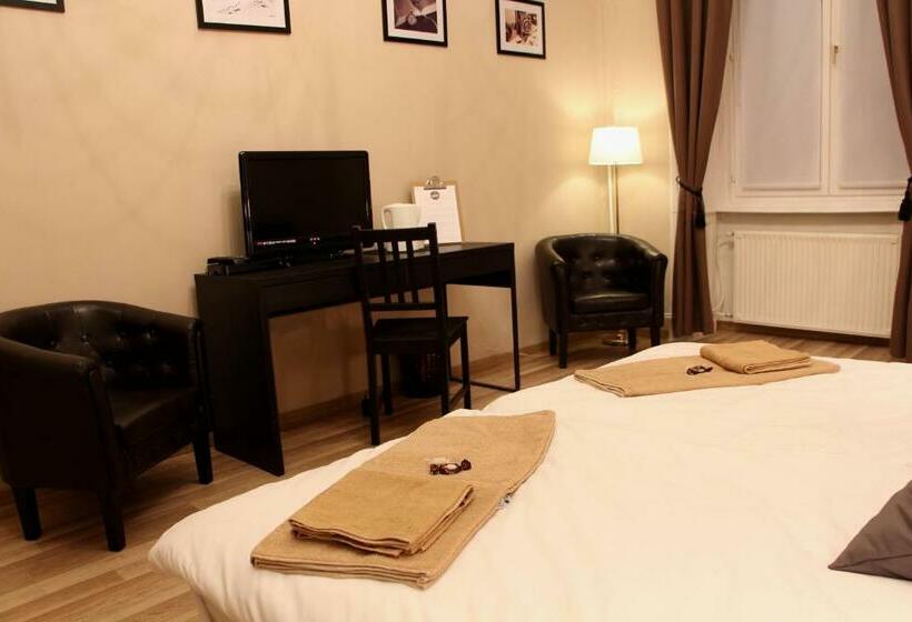 חדר דלוקס, Budapest Ville Bed & Breakfast
