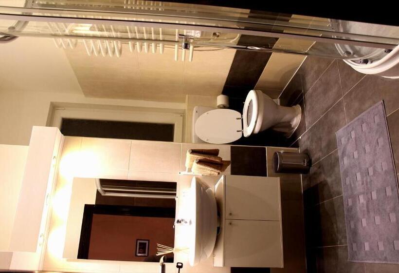 חדר סטנדרט לשלושה, Budapest Ville Bed & Breakfast