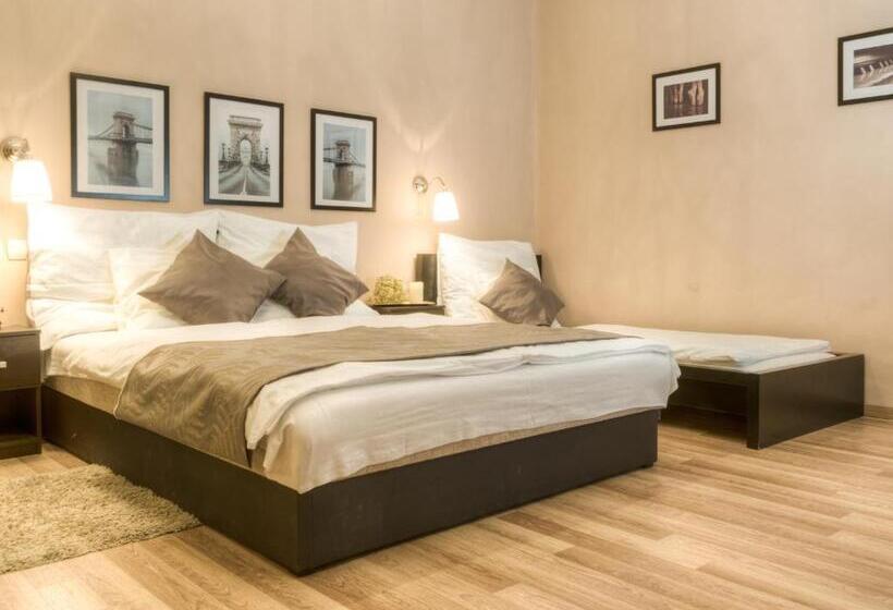 اتاق استاندارد سه نفره, Budapest Ville Bed & Breakfast