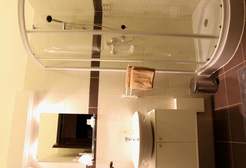 اتاق لوکس, Budapest Ville Bed & Breakfast