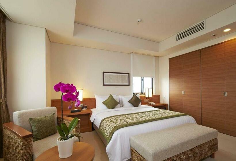 Президентский Люкс, Axia South Cikarang Service Apartment