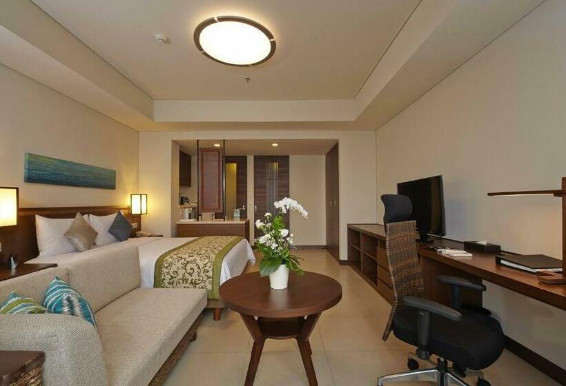 Номер Deluxe, Axia South Cikarang Service Apartment