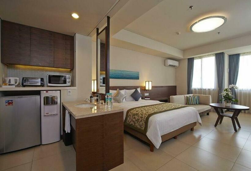 Номер Superior, Axia South Cikarang Service Apartment