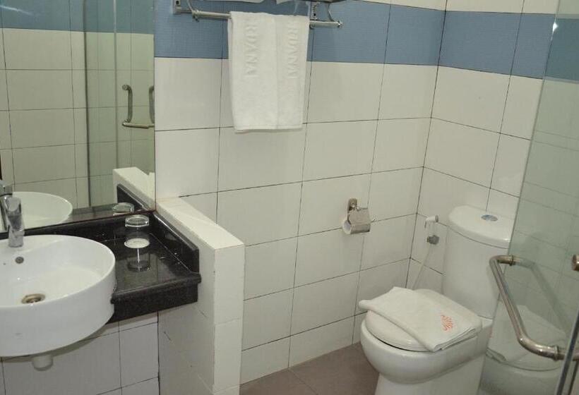 주니어 스위트, Bj Perdana