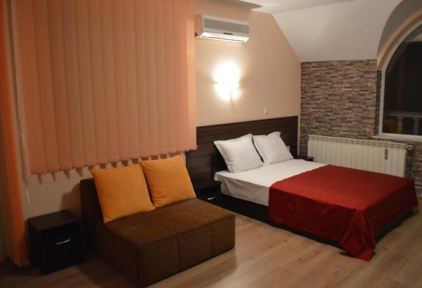 带阳台的豪华间, Bon Bon