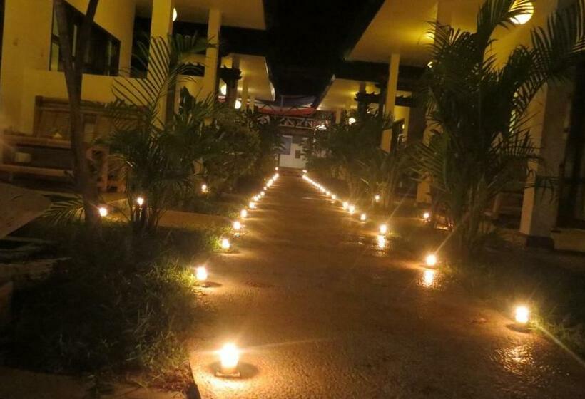 غرفة ديلوكس, Casus Dream