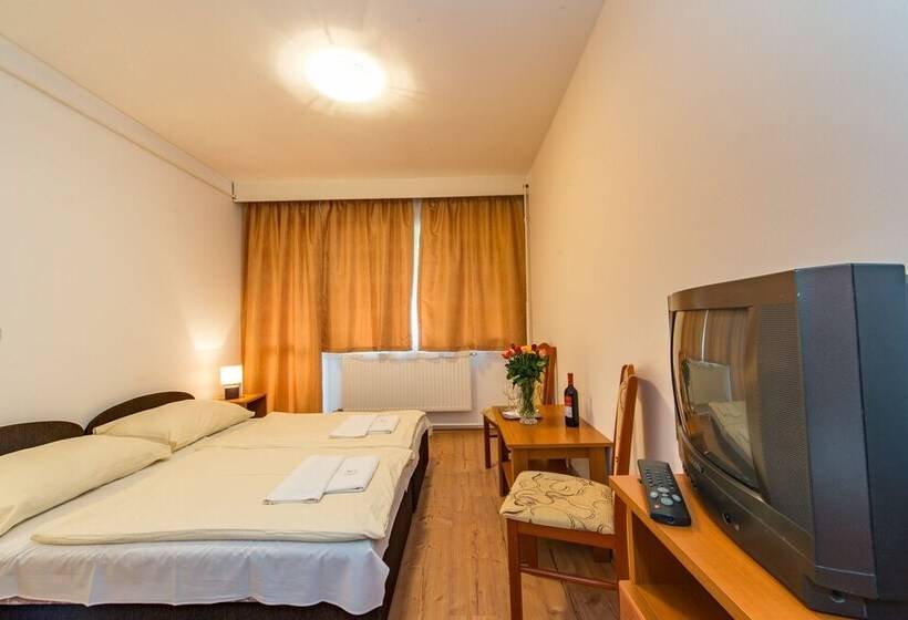 스탠다드 룸, Forrás Zalakaros