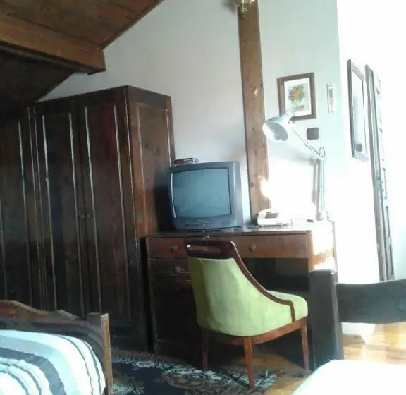 Standard Kolmen Hengen Huone, семеен хотел ресторант маламовата къща